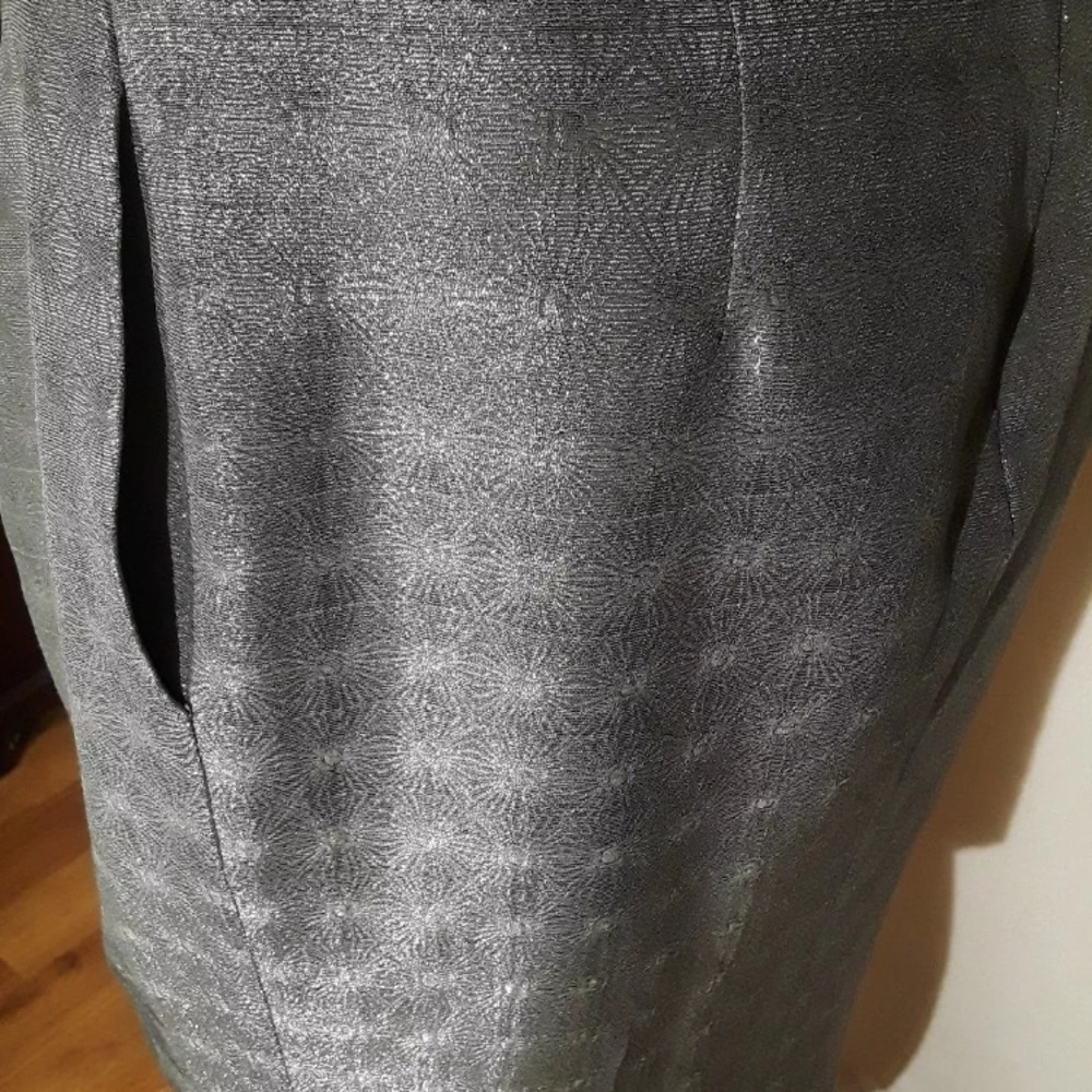 EUC! VALENTINO 💯% authentic silk blend skirt - Picture 4 of 6